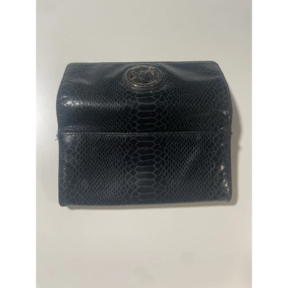 Michael Kors Wallet - Picture 3 of 4